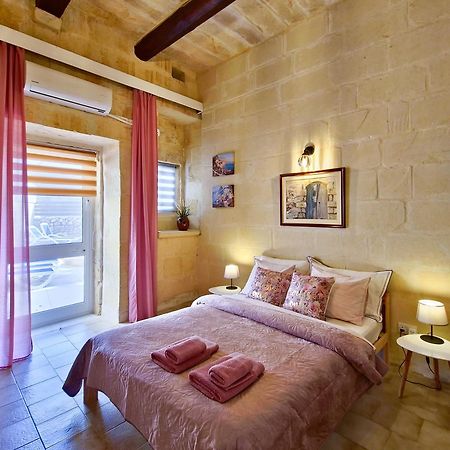 Xagħra Il Gnejnaヴィラ エクステリア 写真